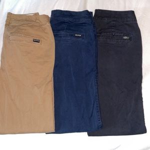 3 Pairs Hollister Slim Straight Chino Pants in Khaki, Navy, Black. W 28, L 30